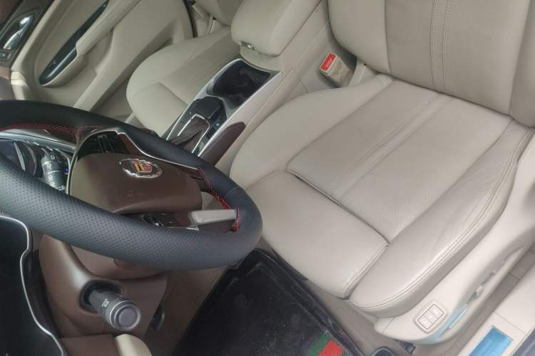 Used Cadillac SRX 2013 3.0L Luxury Model Left Front Seat