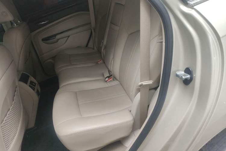 Used Cadillac SRX 2013 3.0L Luxury Model Left Rear Seat