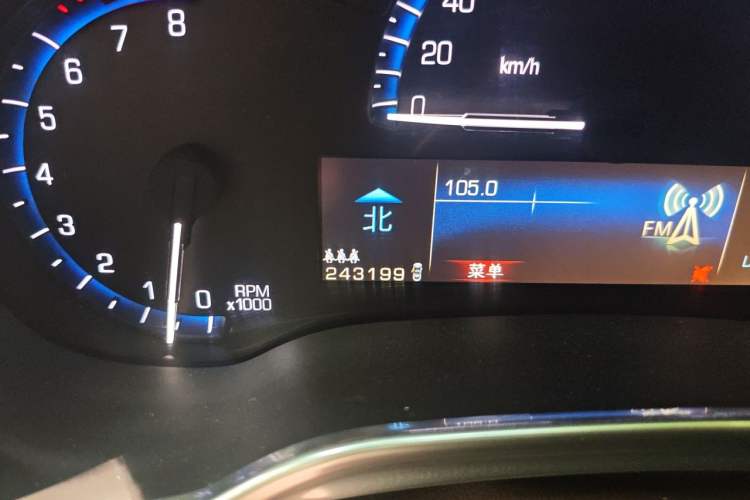 Used Cadillac SRX 2013 3.0L Elite Model Odometer Close Up