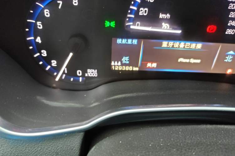 Used Cadillac SRX 2013 3.0L Elite Model Odometer Close Up