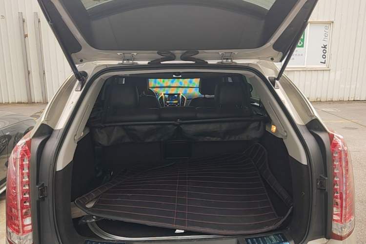 Used Cadillac SRX 2013 3.0L Leading Model Trunk