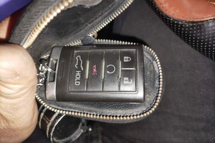 Used Cadillac SRX 2013 3.0L Elite Model Vehicle Key