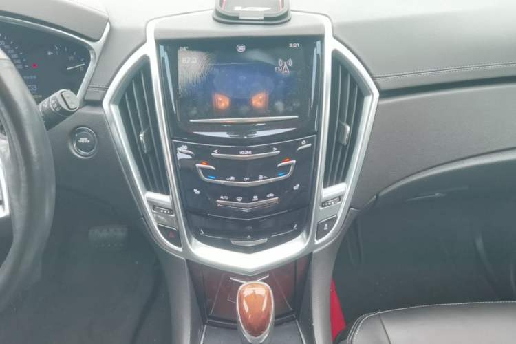 Used Cadillac SRX 2014 3.0L Elite Model Audio And AC Panel