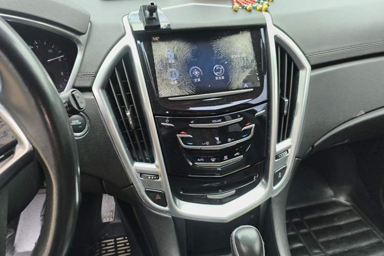 Used Cadillac SRX 2014 3.0L Comfort Model Audio And AC Panel