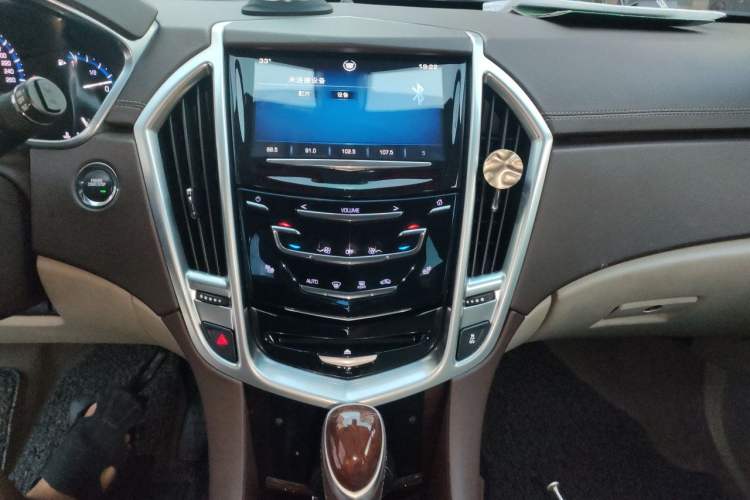 Used Cadillac SRX 2014 3.0L Elite Model Audio And AC Panel