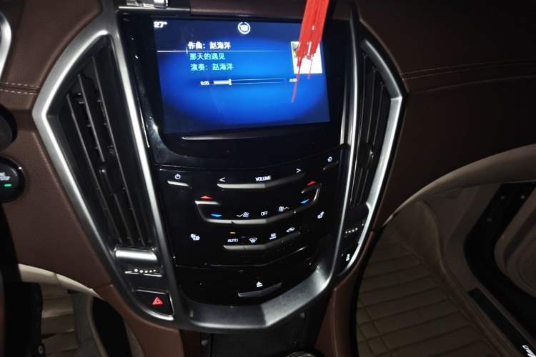 Used Cadillac SRX 2014 3.0L Elite Model Audio And AC Panel