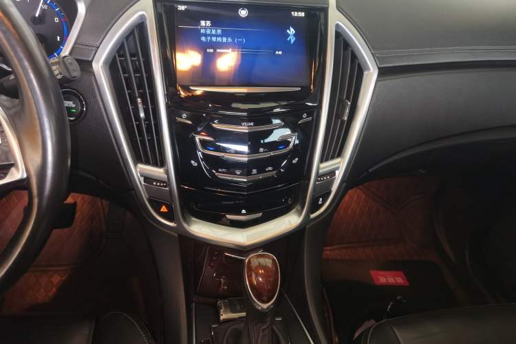 Used Cadillac SRX 2014 3.0L Luxury Model Audio And AC Panel