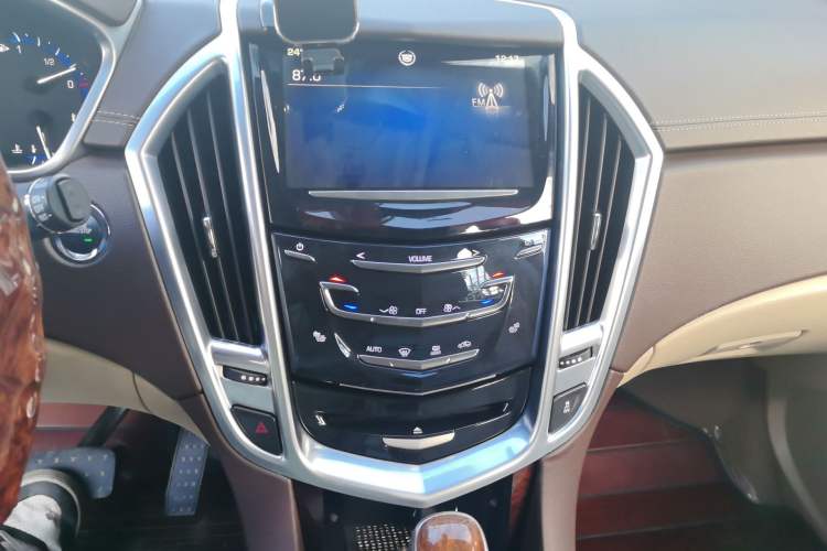 Used Cadillac SRX 2014 3.0L Leading Model Audio And AC Panel