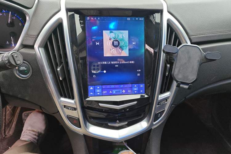 Used Cadillac SRX 2014 3.0L Luxury Model Audio And AC Panel