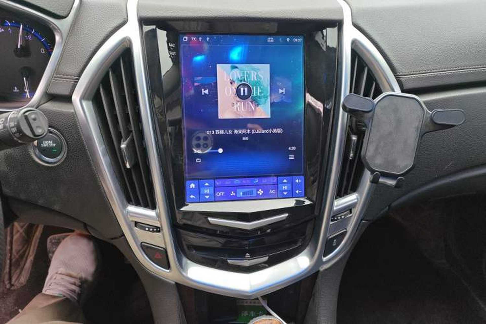 Used Cadillac SRX 2014 3.0L Luxury Model Audio And AC Panel