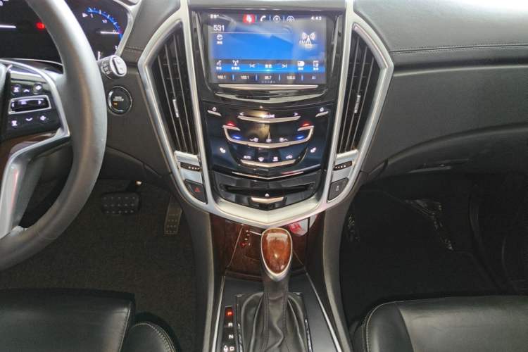 Used Cadillac SRX 2014 3.0L Elite Model Audio And AC Panel