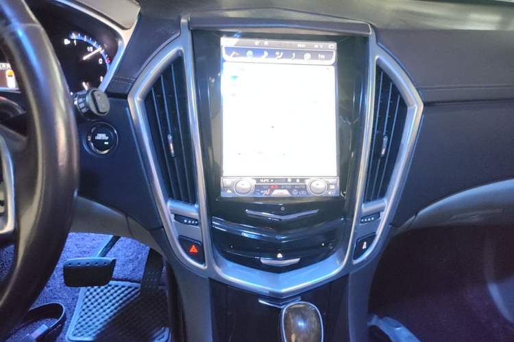 Used Cadillac SRX 2014 3.0L Elite Model Audio And AC Panel