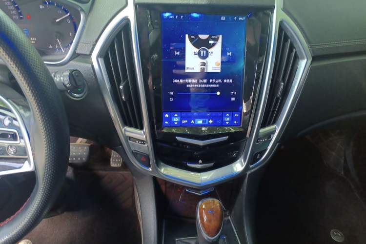 Used Cadillac SRX 2014 3.0L Luxury Model Audio And AC Panel