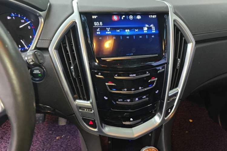 Used Cadillac SRX 2014 3.0L Elite Model Audio And AC Panel