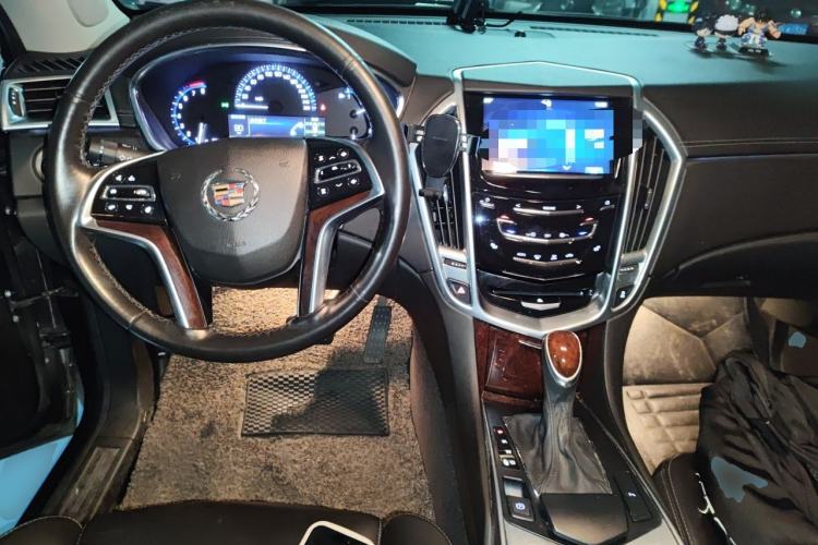 Used Cadillac SRX 2014 3.0L Elite Model Center Console