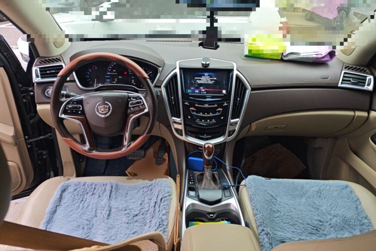 Used Cadillac SRX 2014 3.0L Comfort Model Center Console