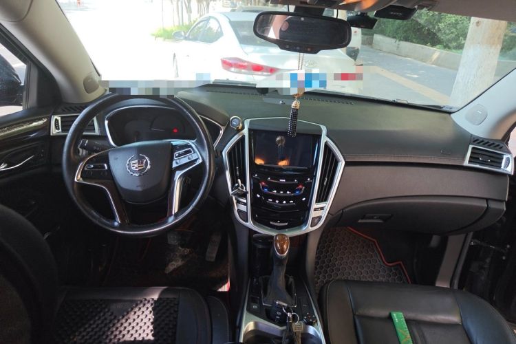 Used Cadillac SRX 2014 3.0L Leading Model Center Console