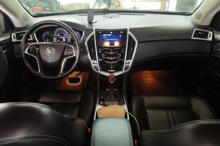 Used Cadillac SRX 2014 3.0L Luxury Model Center Console