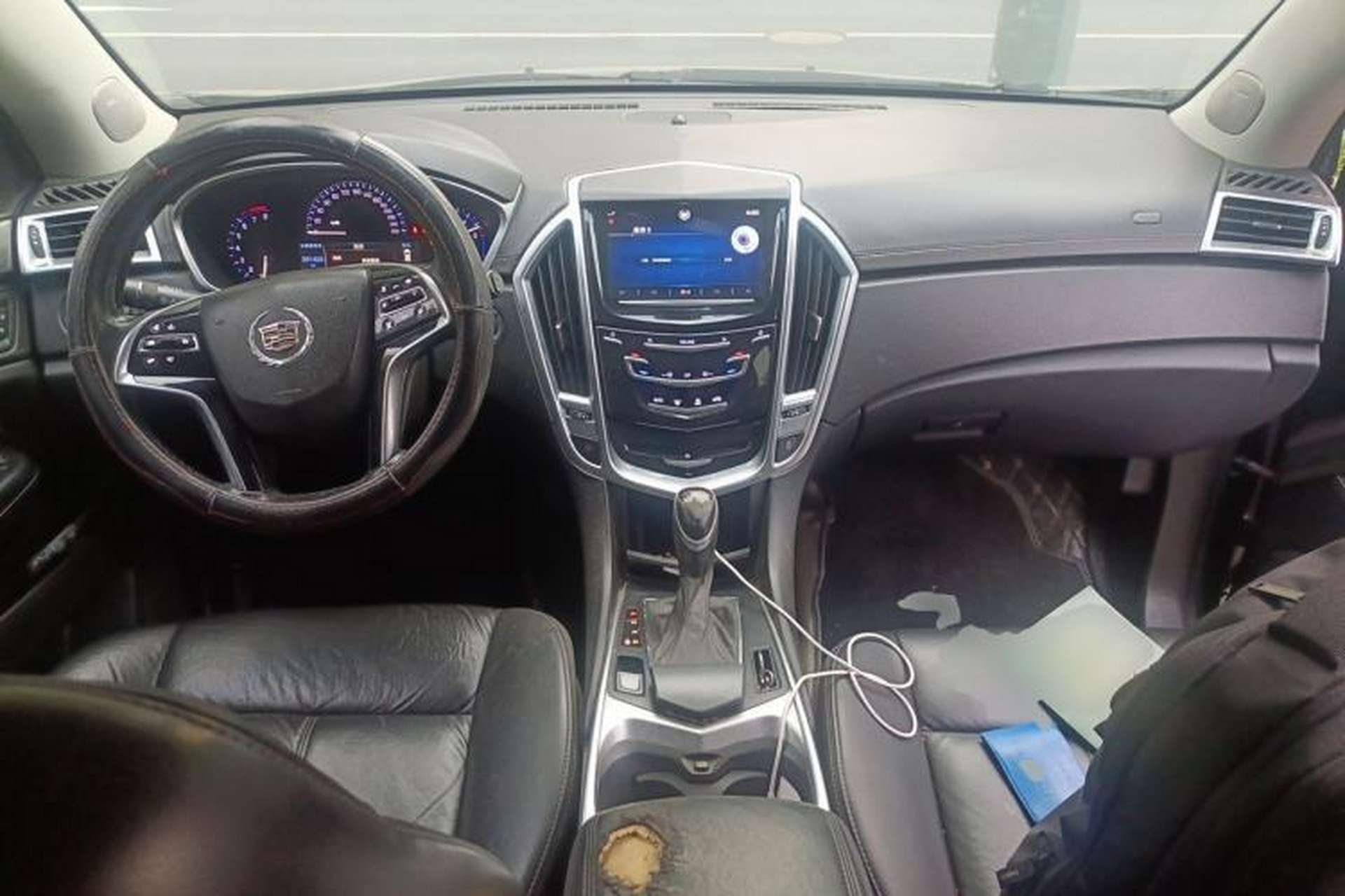 Used Cadillac SRX 2014 3.0L Comfort Model Center Console