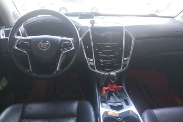 Used Cadillac SRX 2014 3.0L Comfort Model Center Console
