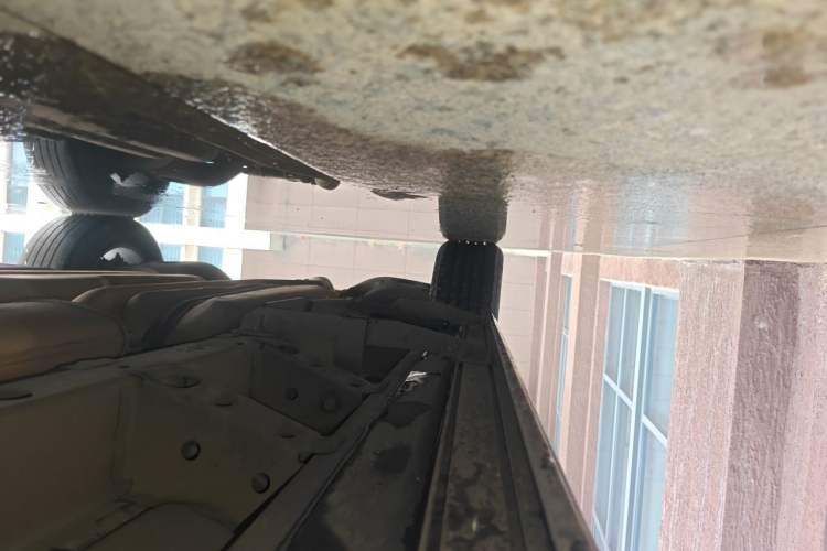 Used Cadillac SRX 2014 3.0L Elite Model Chassis Front Right
