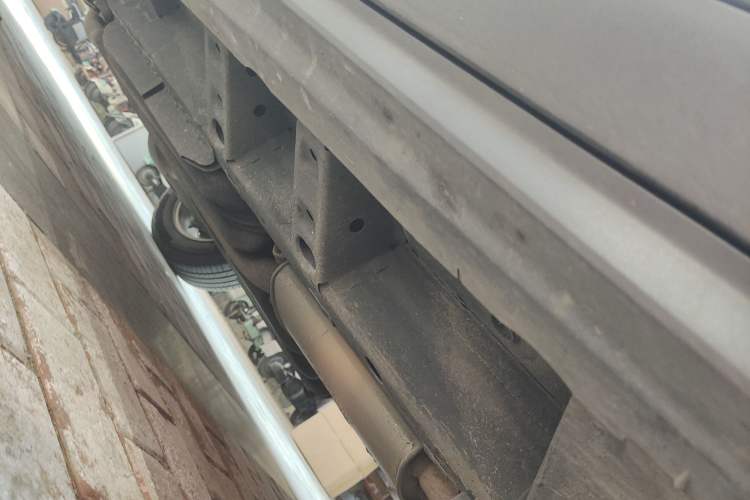 Used Cadillac SRX 2014 3.0L Elite Model Chassis Front Right