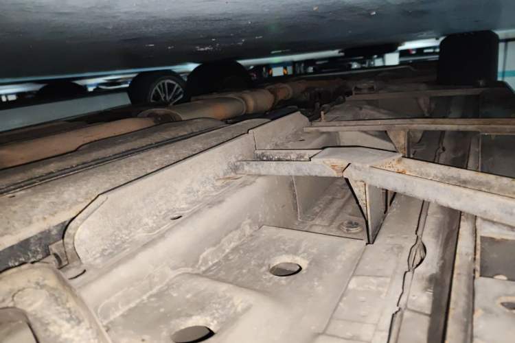 Used Cadillac SRX 2014 3.0L Elite Model Chassis Rear Left