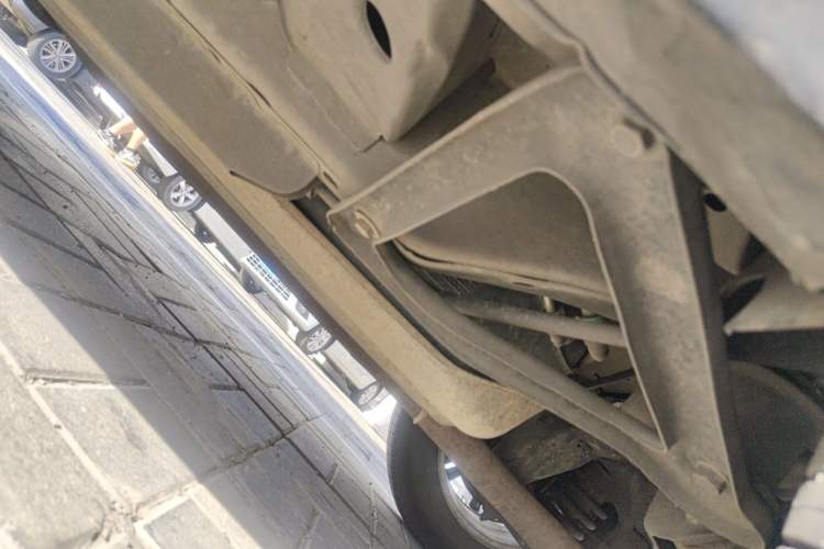 Used Cadillac SRX 2014 3.0L Elite Model Chassis Rear Left