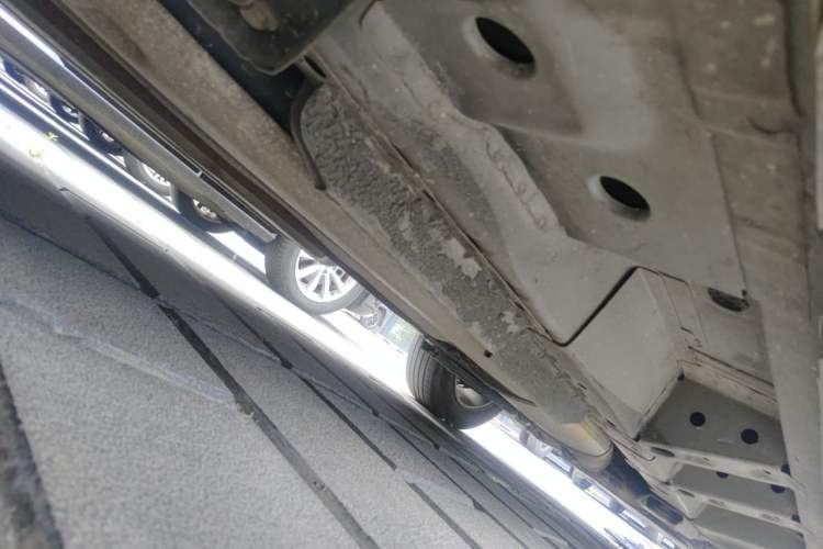 Used Cadillac SRX 2014 3.0L Elite Model Chassis Rear Right