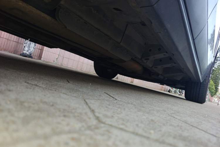 Used Cadillac SRX 2014 3.0L Elite Model Chassis Rear Right