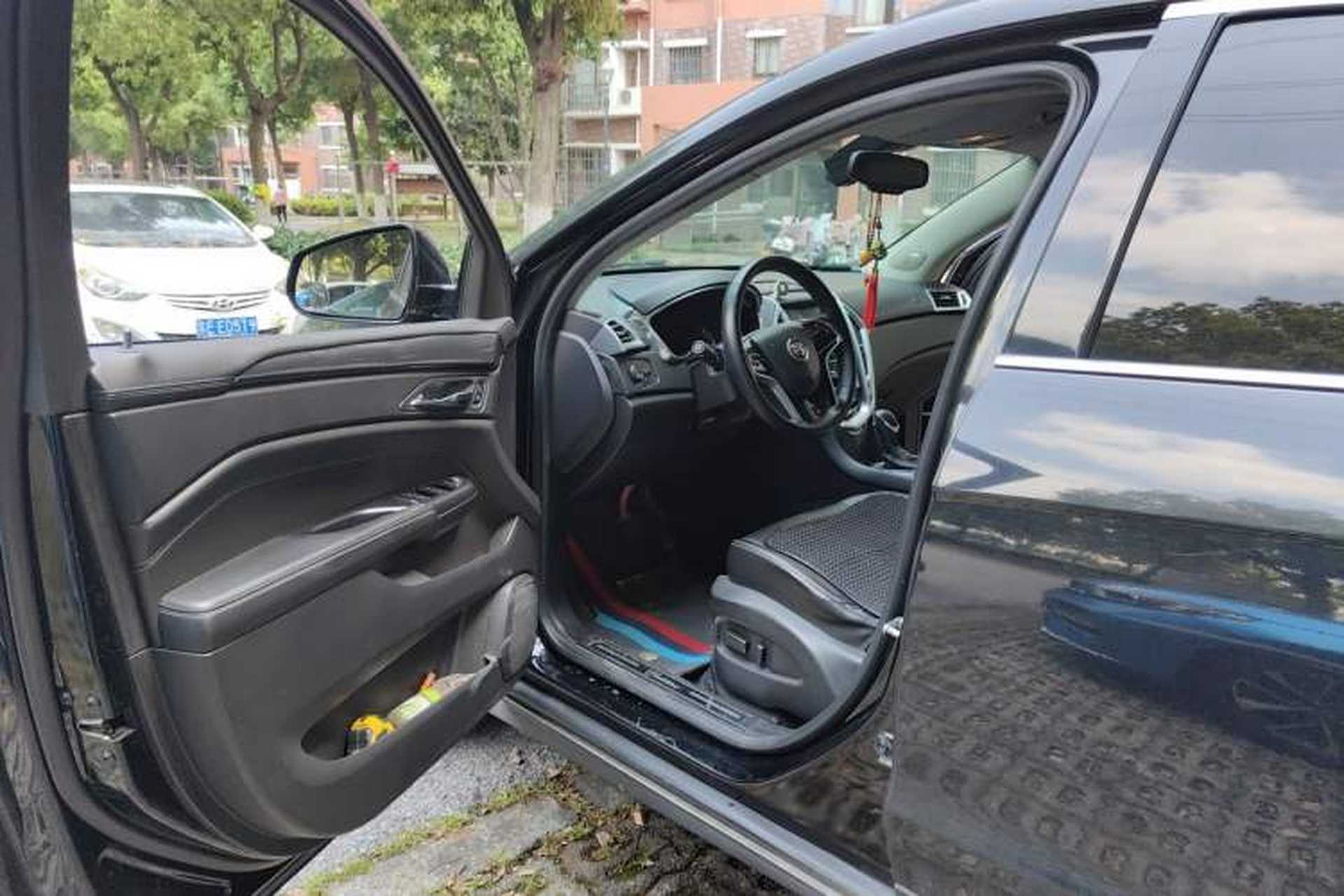 Used Cadillac SRX 2014 3.0L Comfort Model Driver Seat