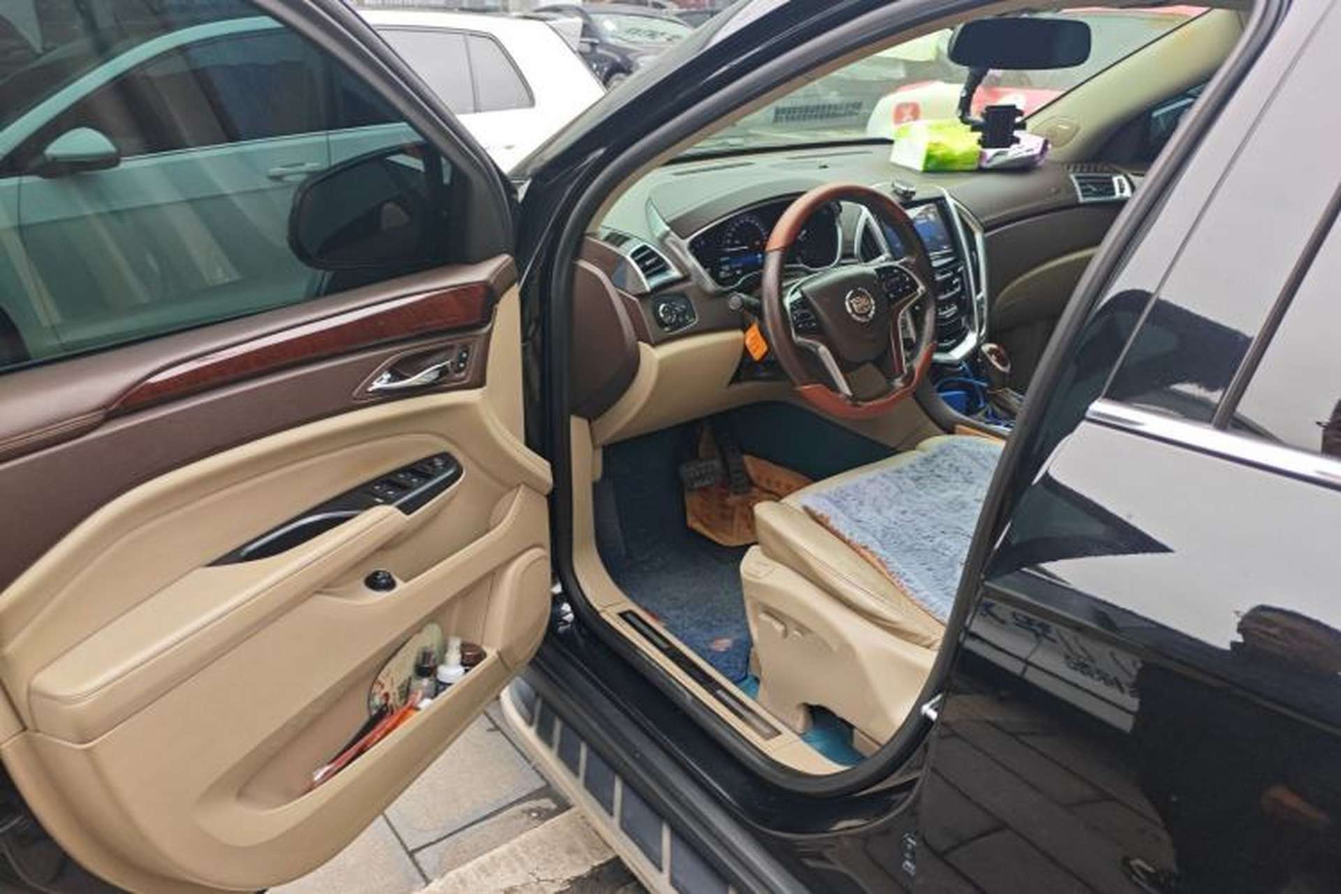 Used Cadillac SRX 2014 3.0L Comfort Model Driver Seat