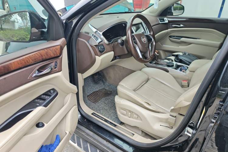 Used Cadillac SRX 2014 3.0L Elite Model Driver Seat