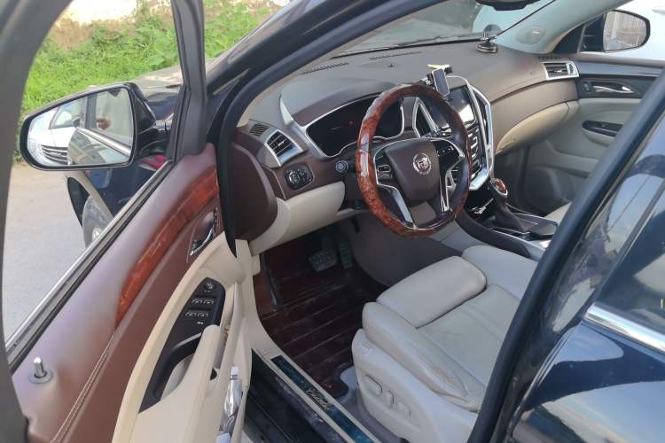 Used Cadillac SRX 2014 3.0L Leading Model Driver Seat