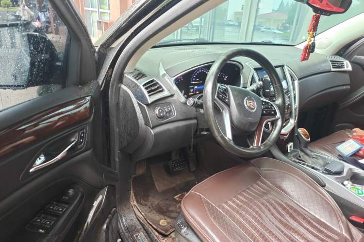 Used Cadillac SRX 2014 3.0L Elite Model Driver Seat