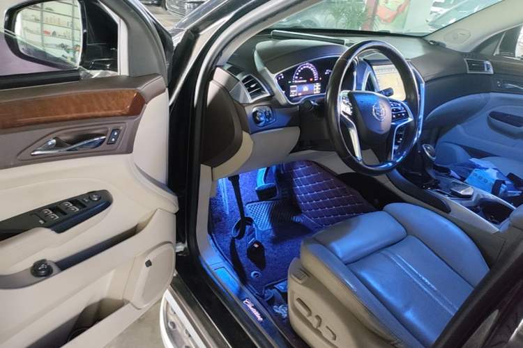 Used Cadillac SRX 2014 3.0L Elite Model Driver Seat