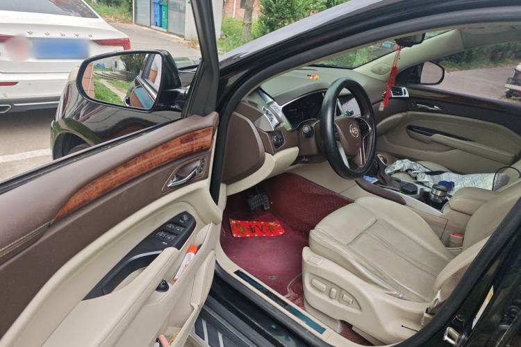 Used Cadillac SRX 2014 3.0L Elite Model Driver Seat