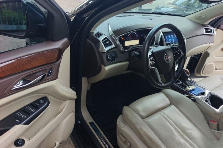Used Cadillac SRX 2014 3.0L Elite Model Driver Seat