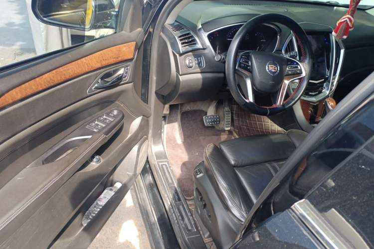 Used Cadillac SRX 2014 3.0L Luxury Model Driver Seat