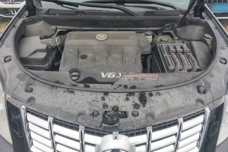 Used Cadillac SRX 2014 3.0L Elite Model Engine Bay