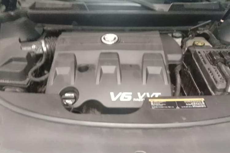 Used Cadillac SRX 2014 3.0L Comfort Model Engine Bay