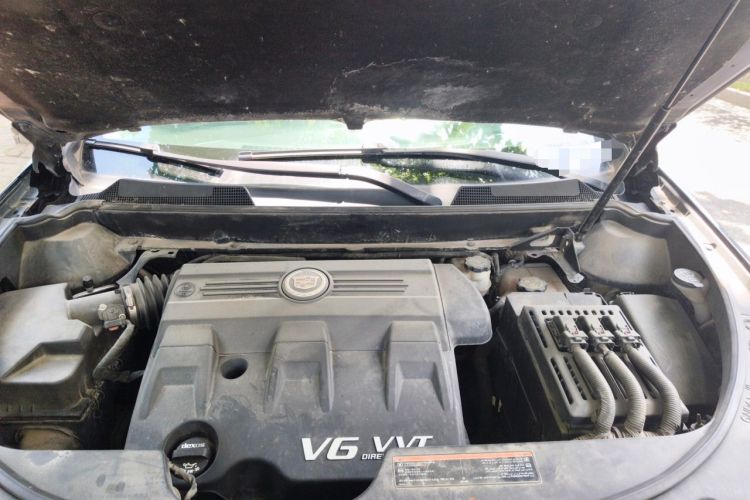 Used Cadillac SRX 2014 3.0L Comfort Model Engine Bay