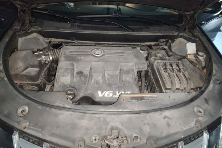 Used Cadillac SRX 2014 3.0L Elite Model Engine Bay