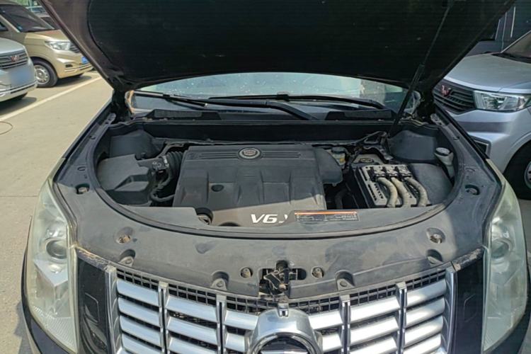 Used Cadillac SRX 2014 3.0L Elite Model Engine Bay