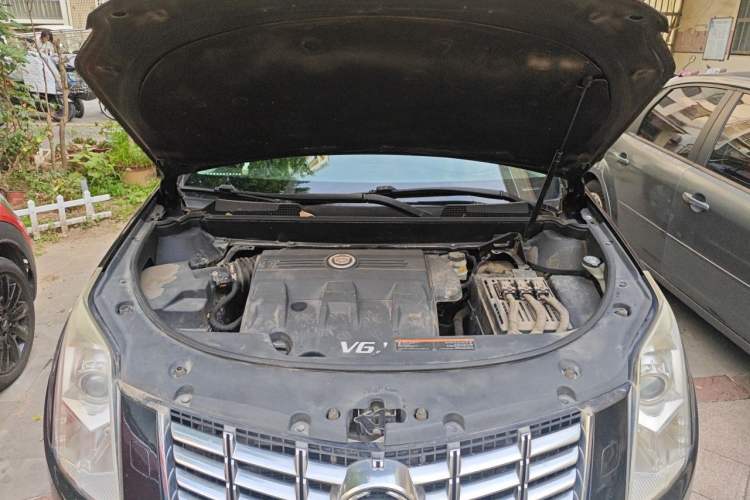 Used Cadillac SRX 2014 3.0L Luxury Model Engine Bay