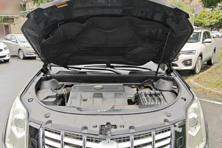 Used Cadillac SRX 2014 3.0L Luxury Model Engine Bay