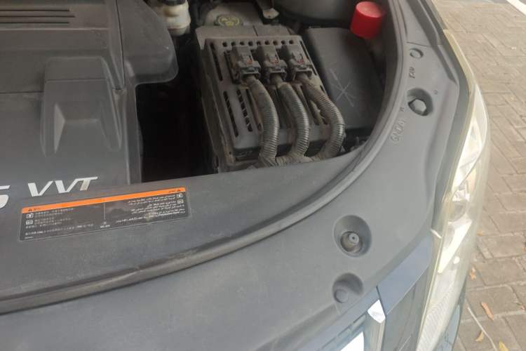 Used Cadillac SRX 2014 3.0L Elite Model Engine Bay Left
