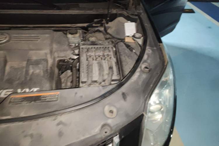 Used Cadillac SRX 2014 3.0L Elite Model Engine Bay Left