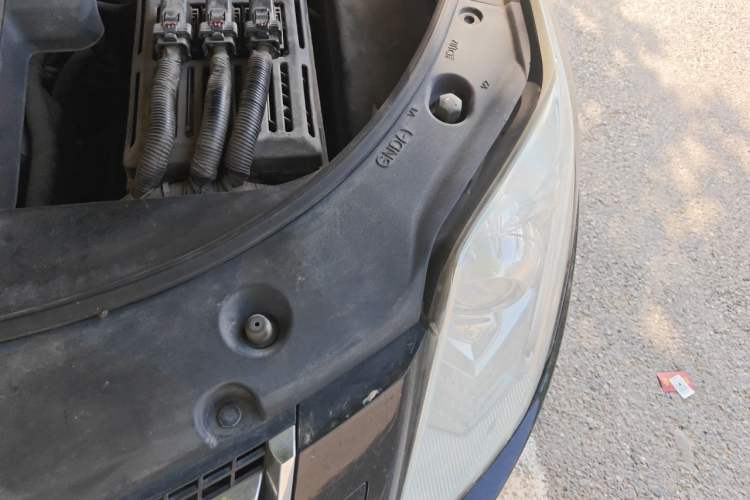 Used Cadillac SRX 2014 3.0L Leading Model Engine Bay Left
