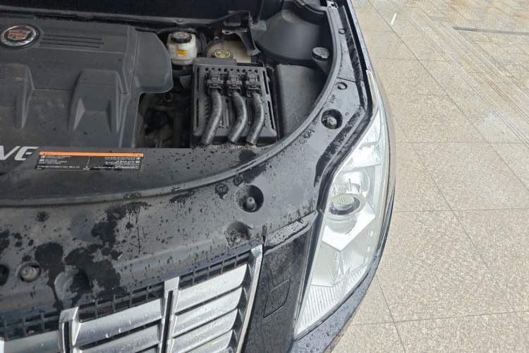 Used Cadillac SRX 2014 3.0L Elite Model Engine Bay Left